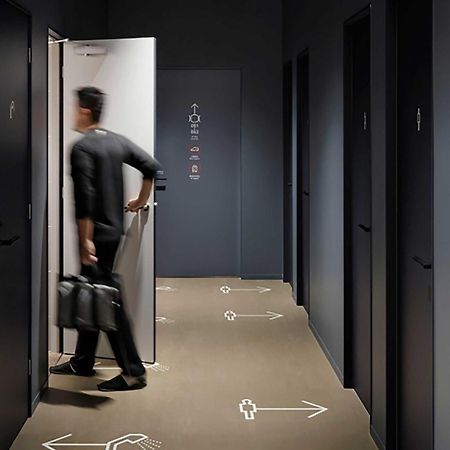 9H Nine Hours Shinagawa Station Sleep Lab For Men Токио Экстерьер фото